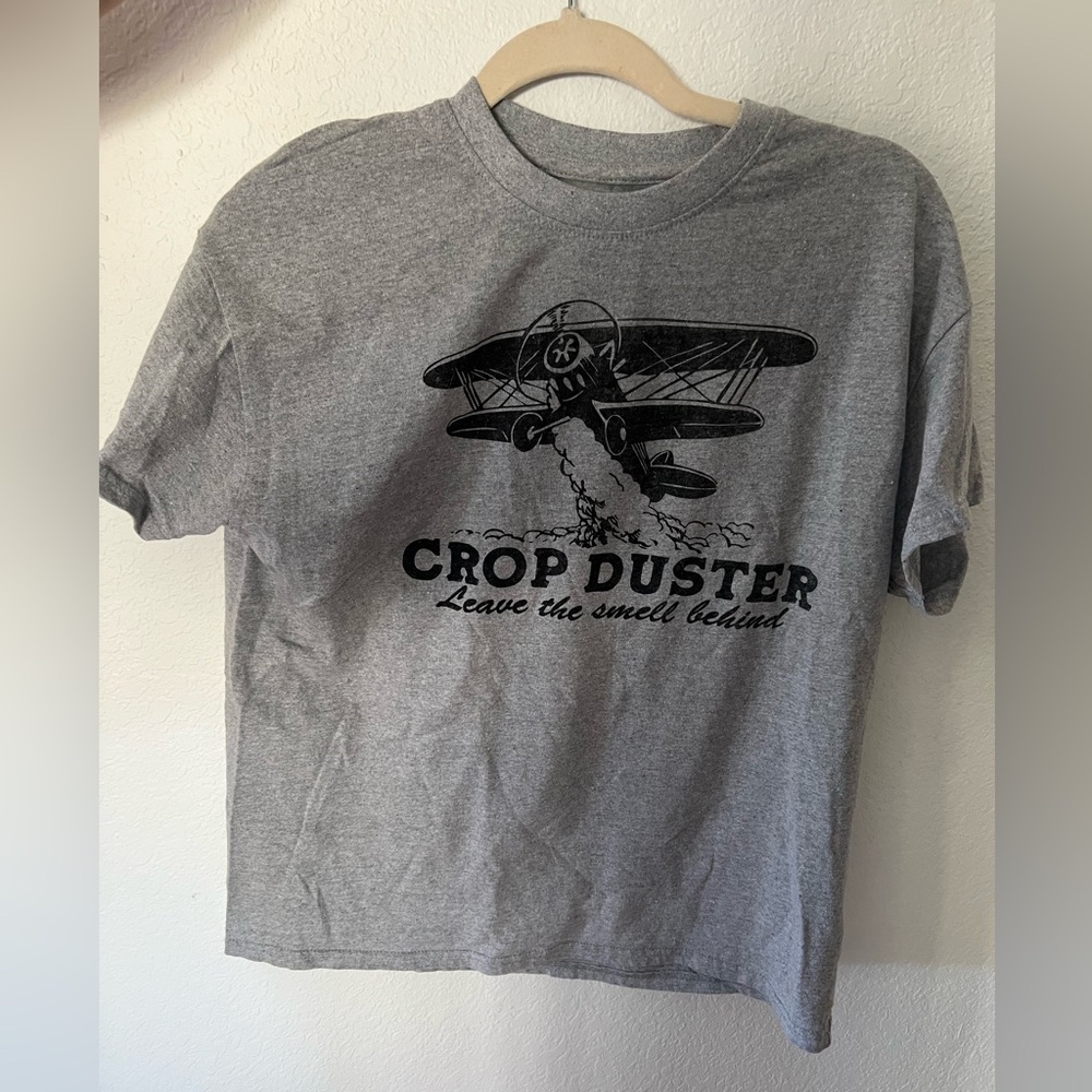Gray Graphic Tee with Airplane Design